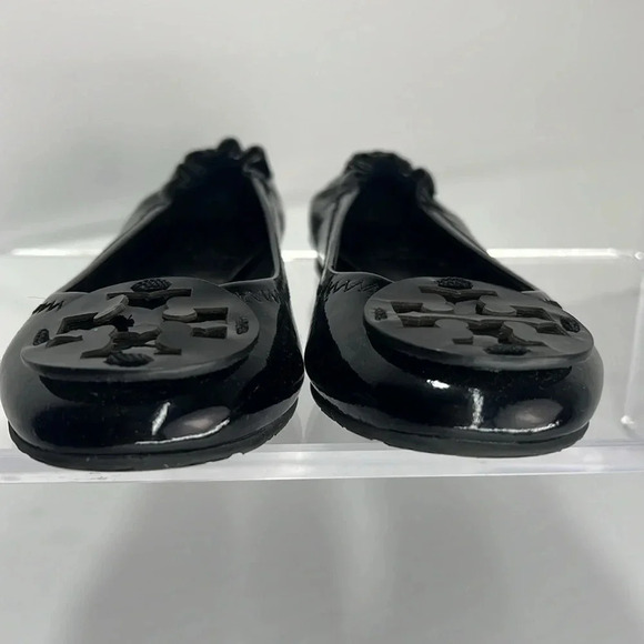 Tory Burch Reva Patent Leather Black Ballet Flats  Applique Logo Round Toe Sz 4 - Picture 6 of 14